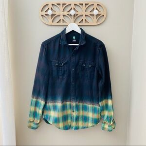 Devil's Harvest Button Up Plaid/Black Dye Top Sz Medium